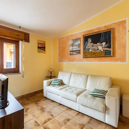 Ampia Terrazza Vista Mare E Aria Condizionata Appartamento