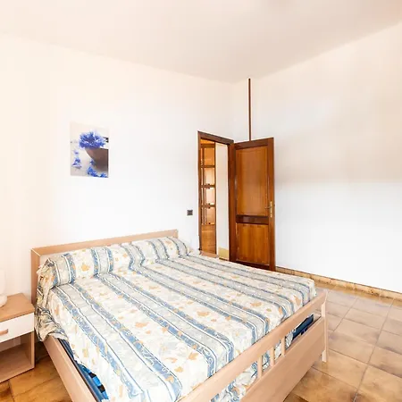 Appartamento Ampia Terrazza Vista Mare E Aria Condizionata *