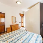 Ampia Terrazza Vista Mare E Aria Condizionata * 카스텔사르도
