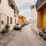 Ampia Terrazza Vista Mare E Aria Condizionata 아파트 *